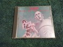 Queen News Of The World Hollywood Records CD England HR-61037-2 1977. Uploaded by indexqwest
